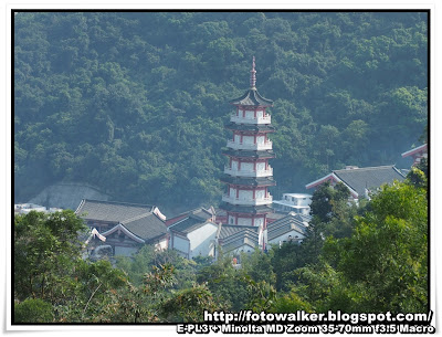 萬佛寺 (Ten Thousand Buddhas Monastery)