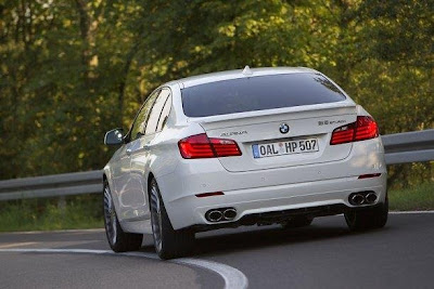 Alpina introduced a new sedan B5 Biturbo 2011 new pics