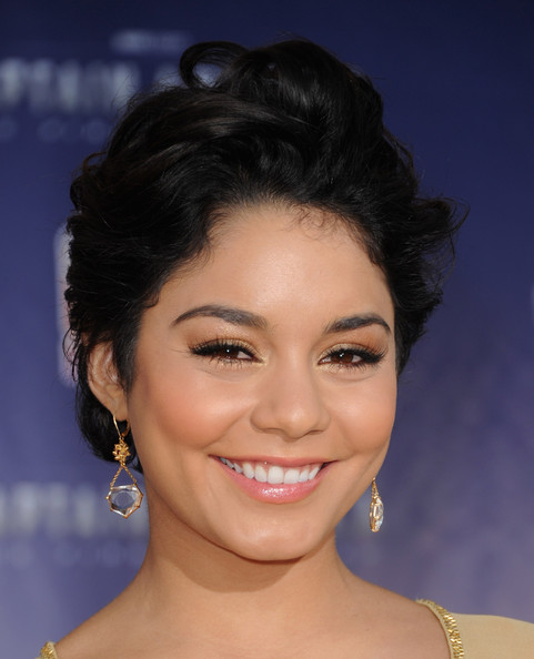 Vanessa Hudgens Hairstyle Image Gallery, Long Hairstyle 2011, Hairstyle 2011, New Long Hairstyle 2011, Celebrity Long Hairstyles 2028