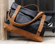 Sac cartable en cuir noir et caramel Matières à réflexion