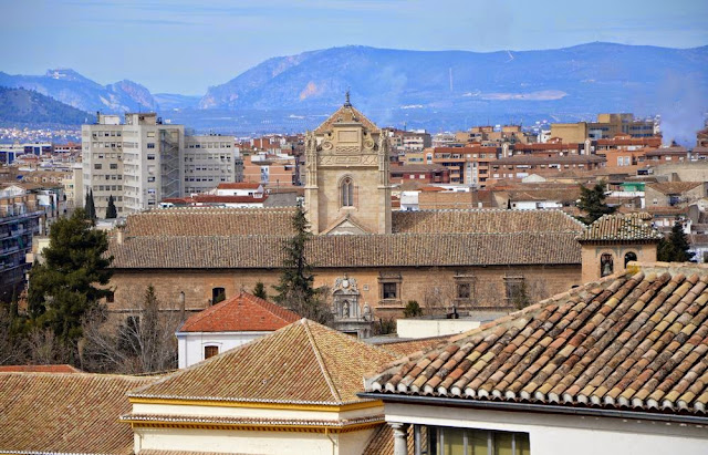 Granada i widoki z dzielnicy Albaicín