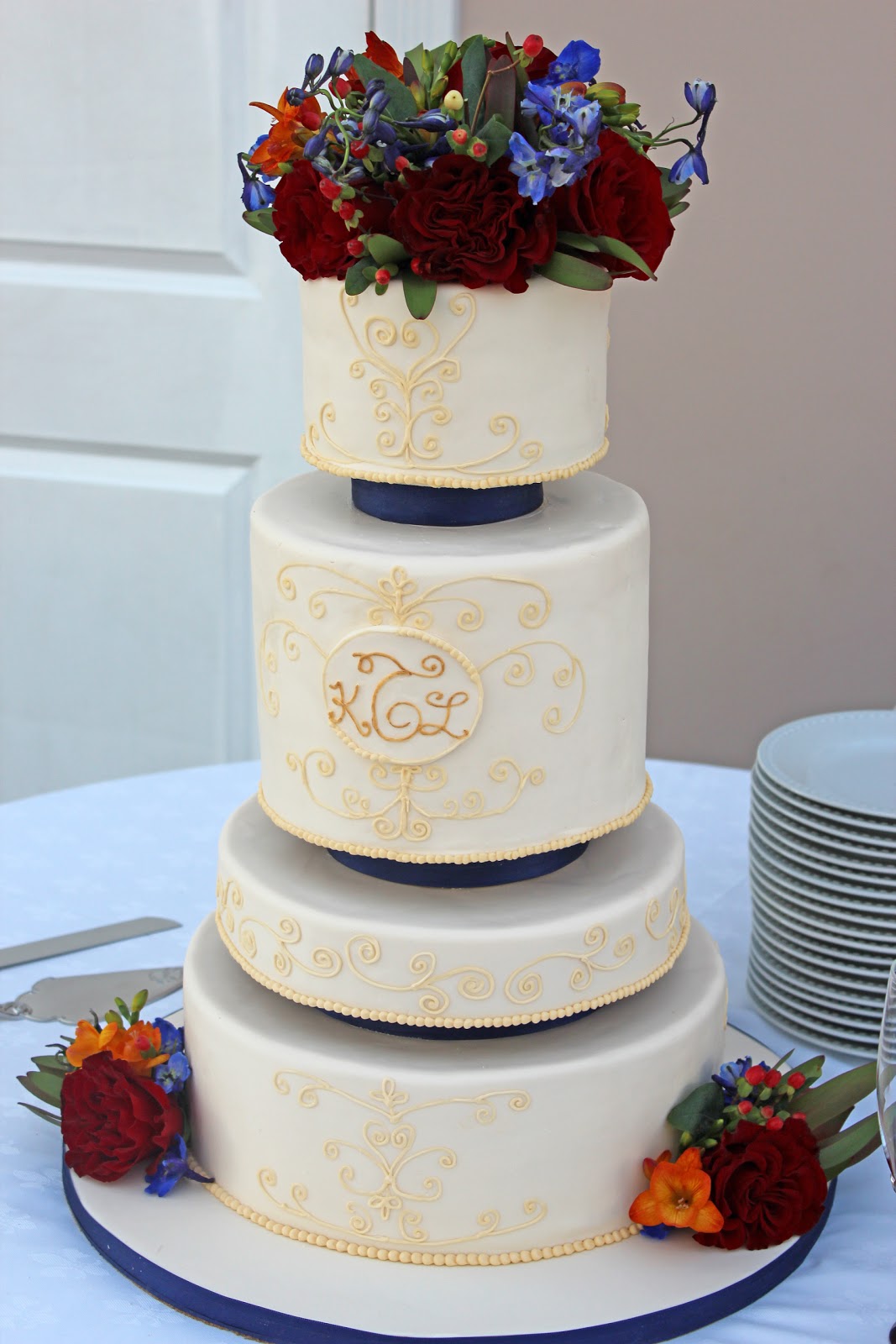  Custom  Wedding  Cake  Designs 