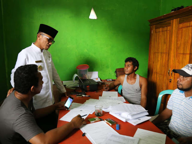 Jelang Pilkades Halmahera Selatan, Iswan Hasjim Monitor Kecamatan Kayoa dan Makian