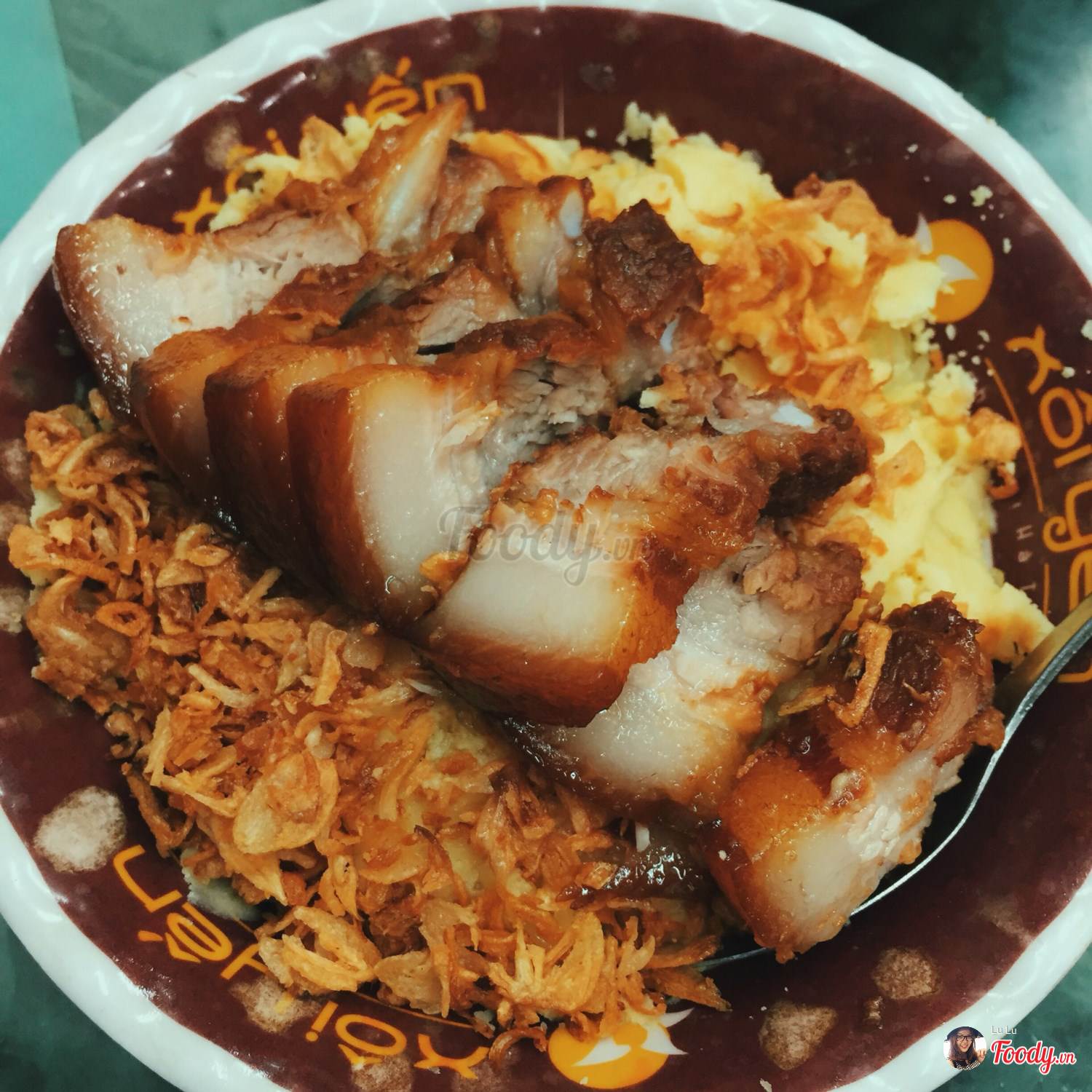 Xôi xéo thịt kho của Xôi Yến