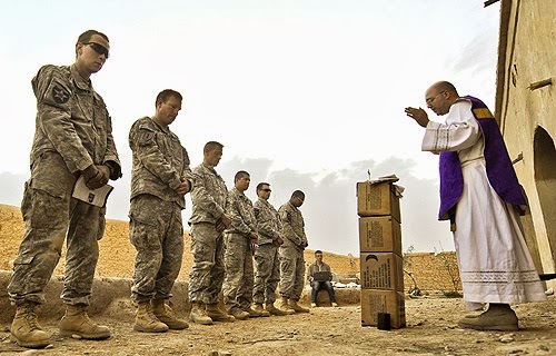 US_Army_chaplain_Fr_Carl_Subler_celebrates_Mass_for_soldiers_in_Badula_Qulp_in_Helmand_province_Afghanistan_Feb_21_2010_Credit_USAF_Tech_Sgt_Efren_Lopez_CNA_4_9_13.jpg (500×320)