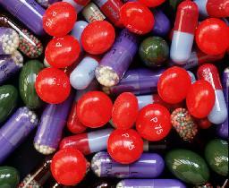 pills-mixed-2-AJHD