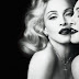 Madonna irá laçar perfume masculino com essência de whisky 