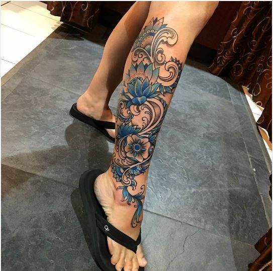 Inspire-se: 40 tatuagens femininas nas pernas que são puro estilo