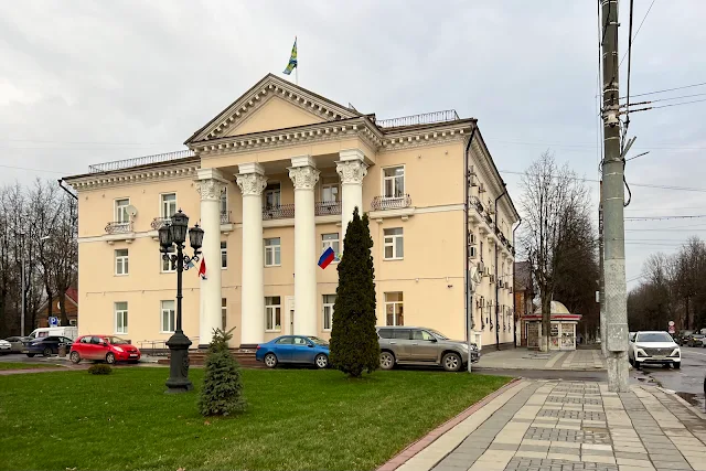 Видное, Школьная улица, Советская площадь, Администрация Ленинского городского округа