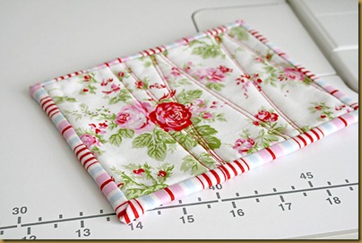 mug rug back