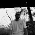 DÖ MC fala de ilusão no meio do rap em novo vídeo clipe.