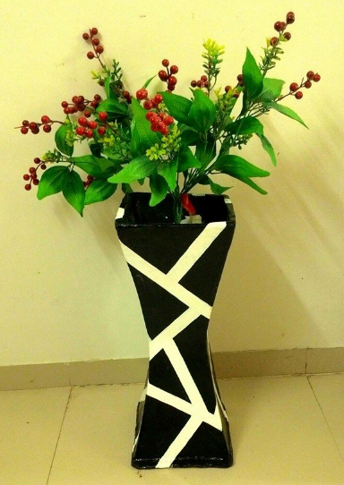 Cara Gampang Menciptakan Vas Bunga Berbahan  Kardus  Bekas 