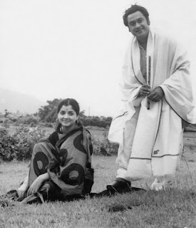 Kishore Kumar is with Yogita Bali in the picture.