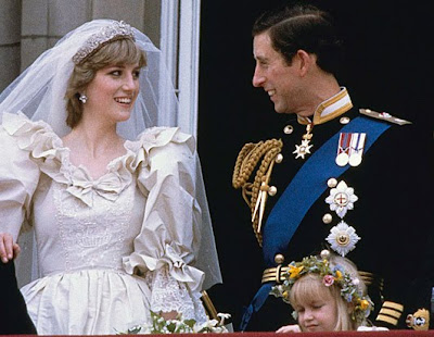 princess diana wedding dresses. Princess Diana#39;s wedding dress