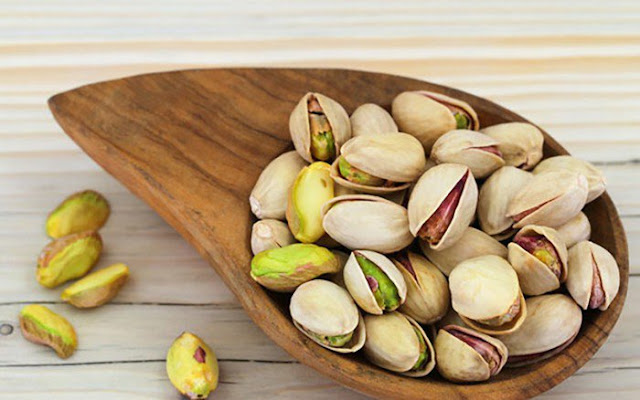 Pistachios and dried fruit help lose weight