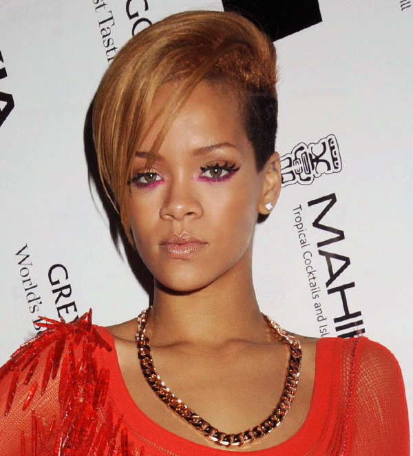 rihanna hair. hot rihanna haircuts 2009.