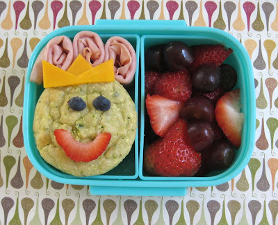 BentoLunch.net - Easy to Make Princess Bento with zucchini parmesan muffins, ham and fruits