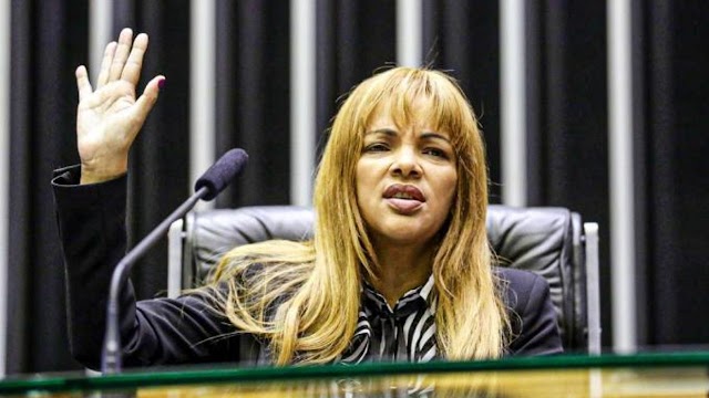 Defesa fala em abusos e compara Flordelis a Tina Turner, Brunet e Xuxa