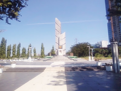 Taman Makam Pahlawan Jalan Mayjend Sungkono Surabaya