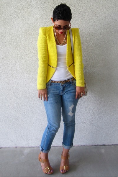 LOVE ZARA YELLOW BLAZER!