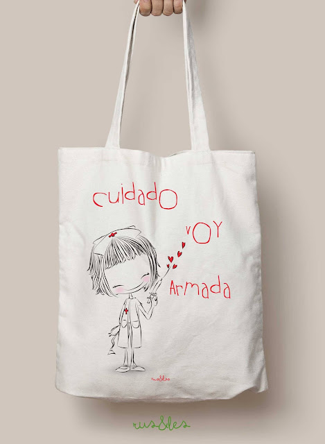 Taza y Bolsa personalizadas, en este caso para una enfermera 