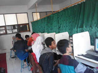 Dokumentasi Pelatihan Blog & Adsense Mading Arena SMK Al-Irsyad Tegal