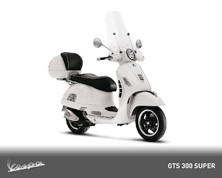 New Vespa GTS 300 SUPER