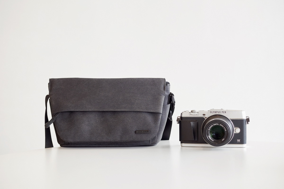 Tory Burch Kira Patent Small Camera Bag | Bloomingdale's