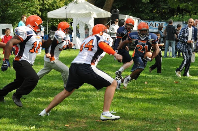 Evry Daily Photo - La fete du Sport Evry - Les Corsaires Foot Us