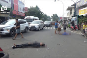 Terobos Lampu Merah, Dua Pemotor Terlibat Tabrakan hingga Terkapar di Jalan Jombang