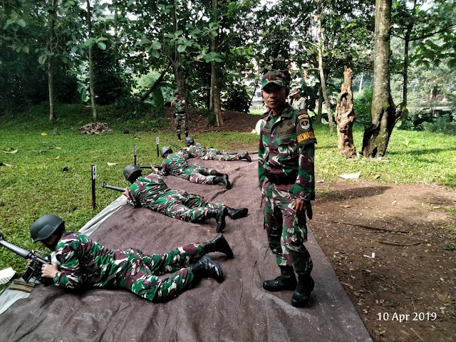 Tingkatkan Kemampuan, Personil Kodim Depok Ikuti Latihan Menembak