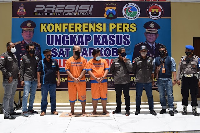 Dua Pria Pengedar Narkotika Berhasil Diringkus Satres Narkoba Polresta Sidoarjo.