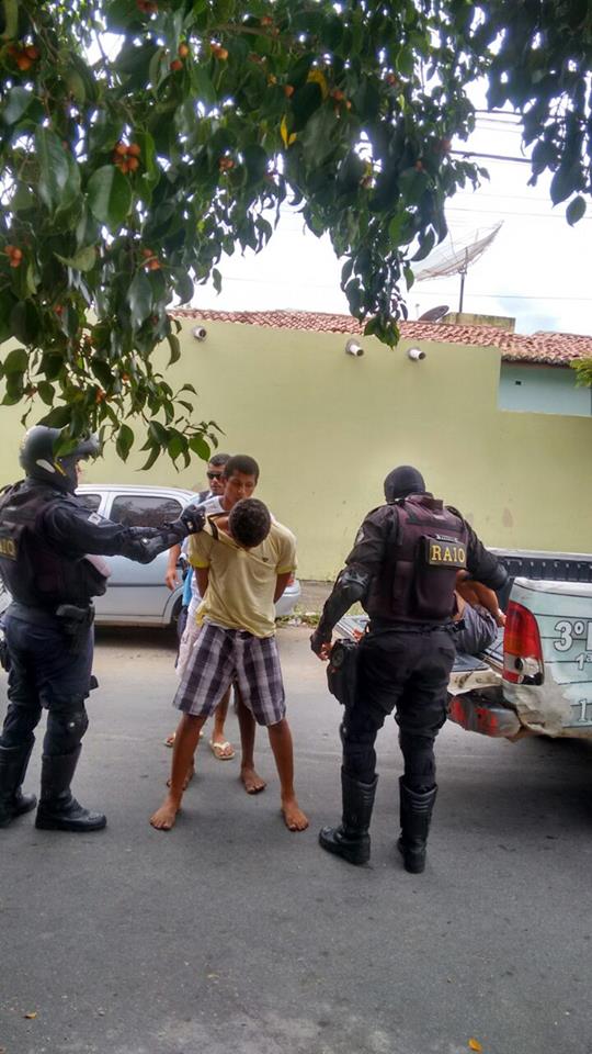 BANDIDOS ASSALTAM COMERCIO NO DISTRITO DE APRAZÍVEL E NA FUGA SE DEPARAM COM O RAIO