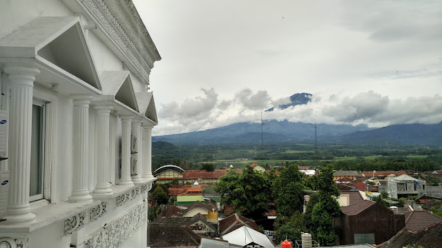 Menginap di Hotel Safira, Hotel Tenang di Kota Magelang