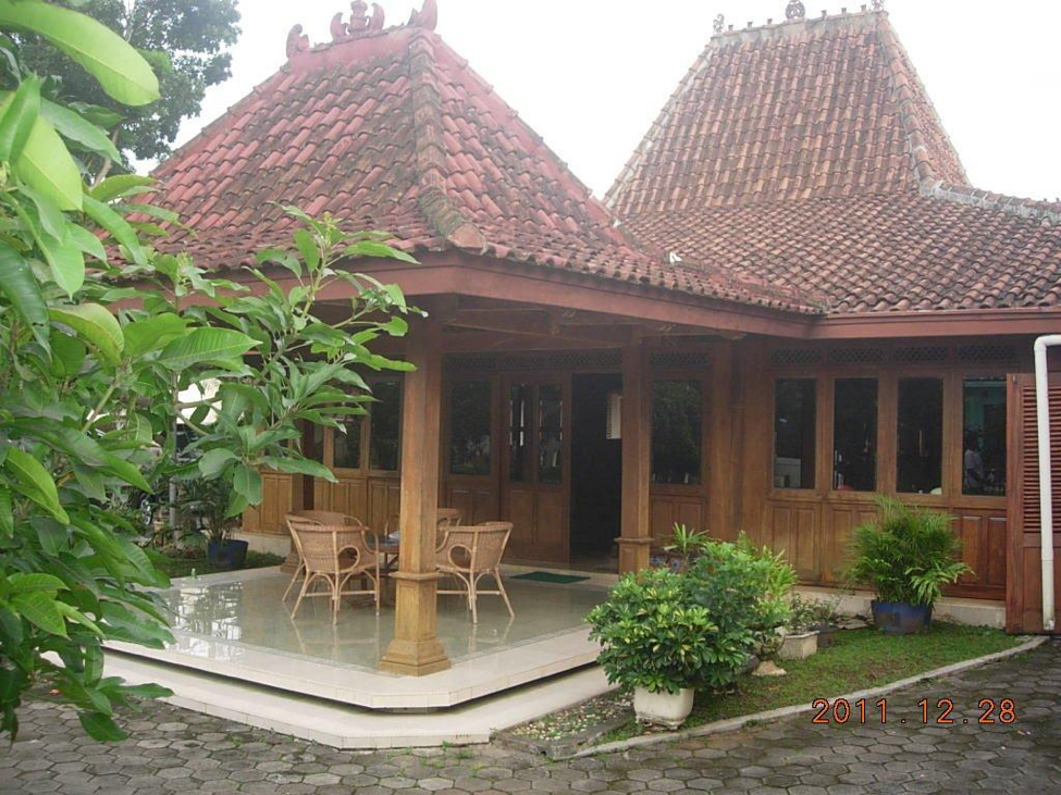 Desain Rumah  Adat  Jawa Minimalis Ismaya Antique