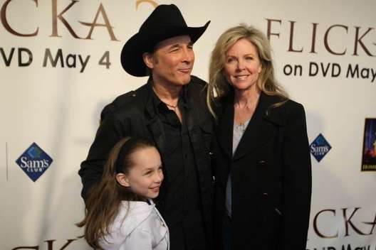 Clint black marriage