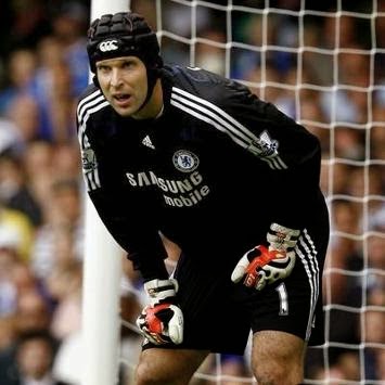 Petr Cech (Republik Ceko) 