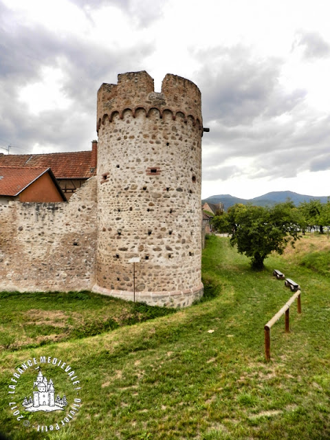 KIENTZHEIM (68) - Remparts médiévaux