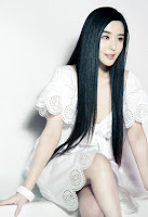 style long hair is graceful and charming 2012 Trend Potongan Rambut Cewek Korea 2013