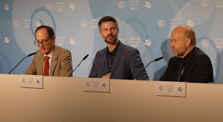 Press conference with James Hansen and Michael Shellenberger (Credit: kaikenhuippu.com) Click to Enlarge.