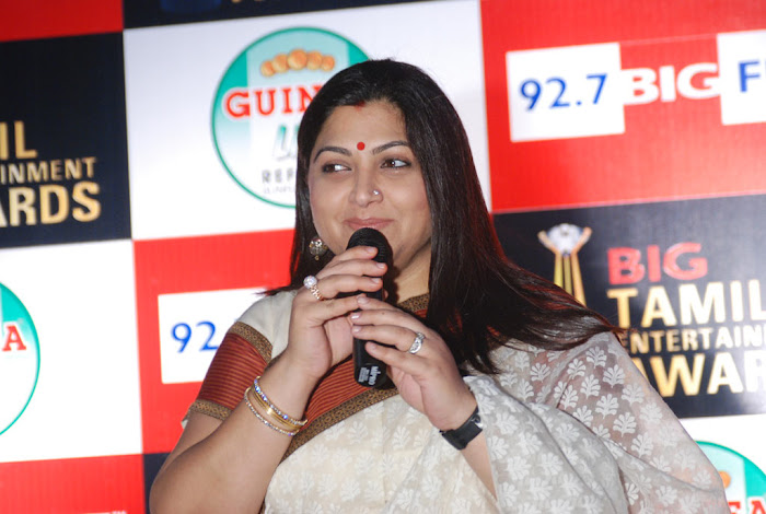 kushboo in saree at big fm et awards actress pics