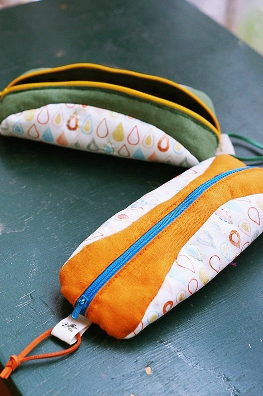 Handmade DIY Zipper Pencil Case Tutorial in Pictures. 