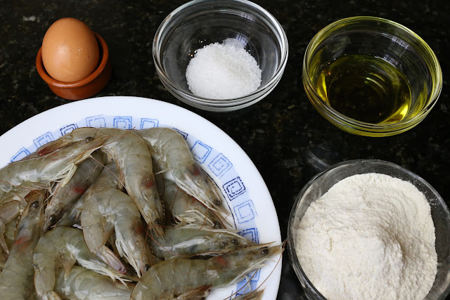 Ingredientes para langostinos con tempura