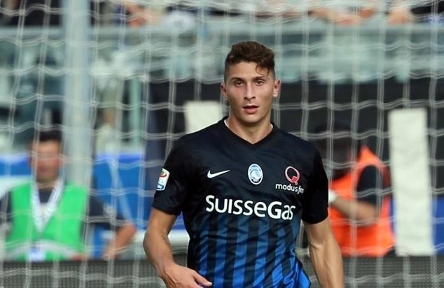 Mattia Caldara (Atalanta) lần đầu tiên được triệu tập cho đội tuyển quốc gia Ý.