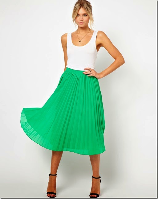 model with green skirt