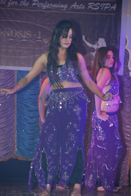 Belly Dance Institute Mumbai by Ritambhara Sahni review