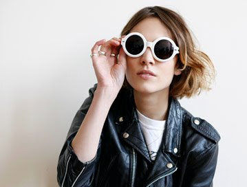  Alexa Chung Hairstyles 