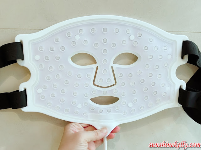 CurrentBody Skin 4-In-1 LED Face Mask Review, CurrentBody LED Mask, LED Mask Review, Beauty Review, Beauty Gadget Review, Promo Code, Beauty