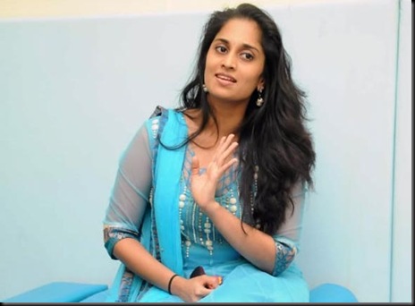 anoushka-ajith-kumar-shalini-latest-photos-10