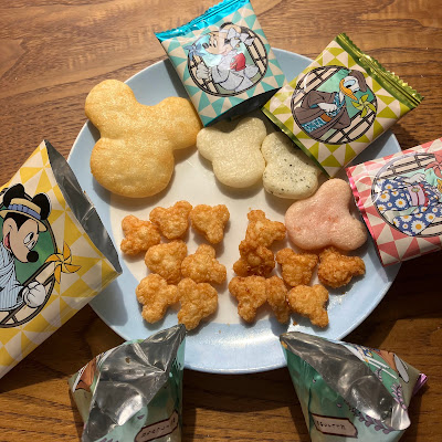 【ディズニーのお土産】TDR　「おせんべい　缶　ミッキーマウスと仲間たち」三州製菓